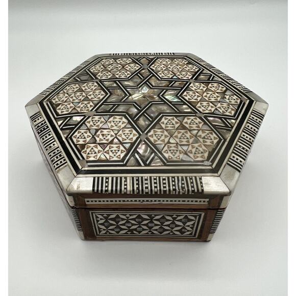 Vintage Egypt Mother of Pearl Marquetry Inlay 6” Hexagon Hinged Trinket Box - Picture 1 of 11
